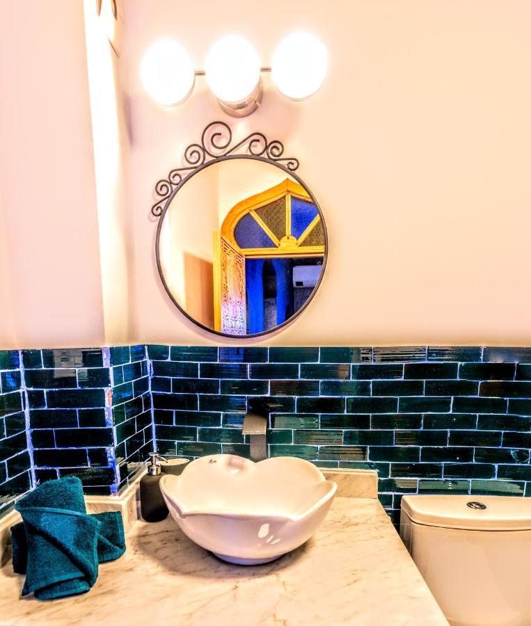 Old World Charm, Modern Comfort Chefchaouen Exterior photo
